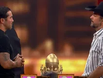 Mono y Pablo se enfrentan