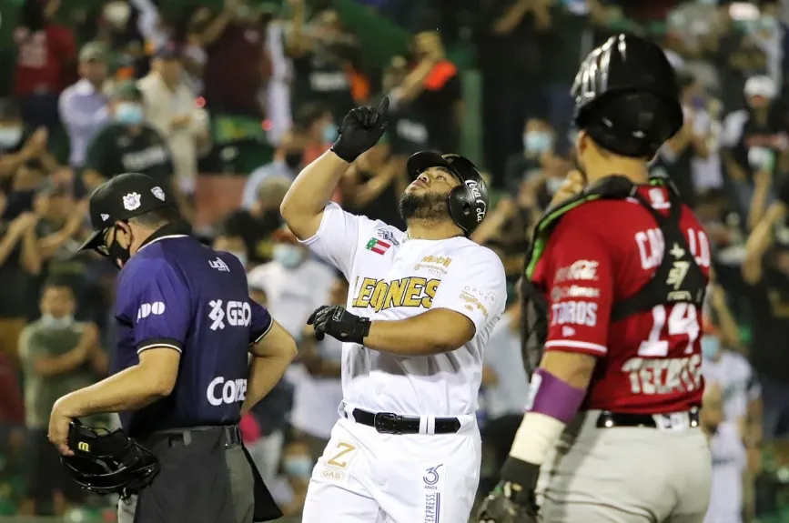 Leones vs Toros Juego 3 Serie del REY