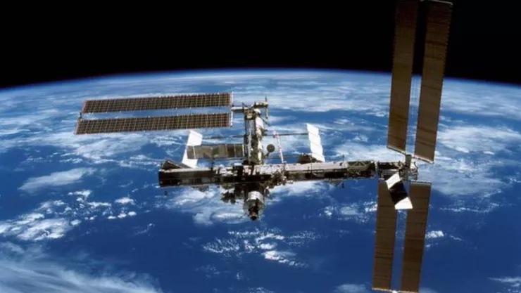 Estación Espacial Internacional 2030 comerciales.jpg