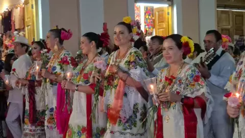 Alcaldesa encabeza inicio del Mérida Fest 2026.