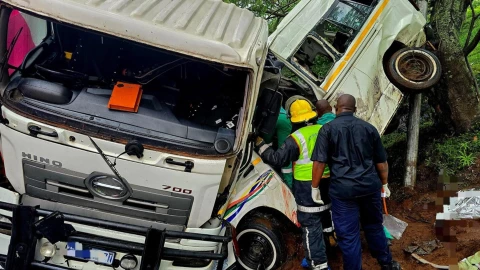 Accidente de camiones en Sudafrica.jpg