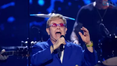  Infección ocular de Elton John 