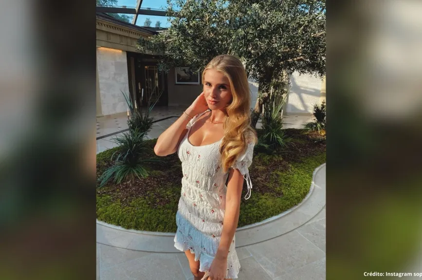 8 Sophie Christin bernd leno instagram fotos.jpg