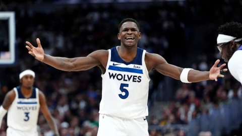 Anthony Edwards con Minnesota