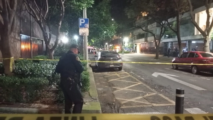 Acribillan a hombre al salir de su camioneta blindada en Polanco