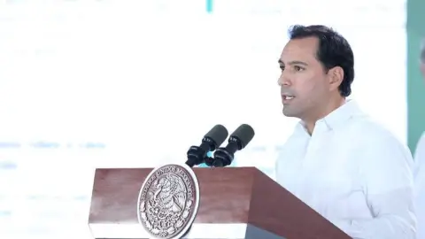 quien es mauricio vila
