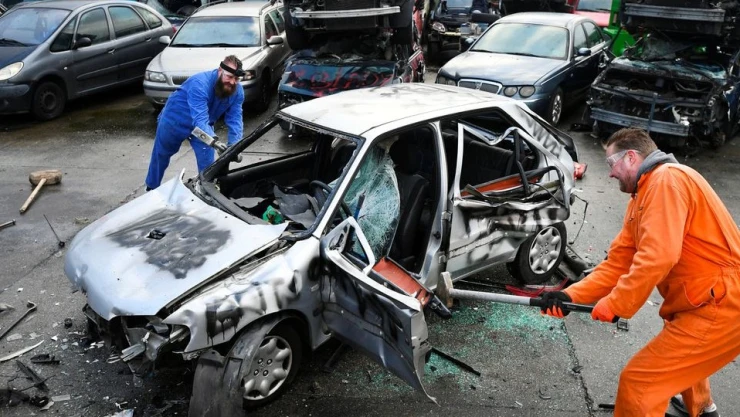 CarSmash liberar la frustración Covid.jpg