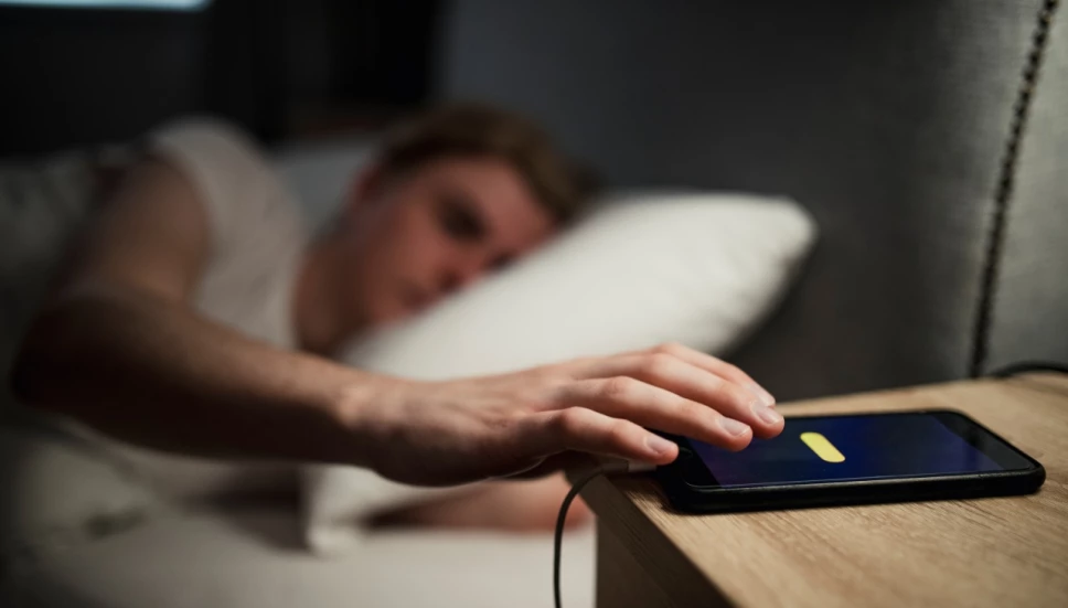 La peligrosa razón por la que no debes dejar cargando tu celular toda la noche