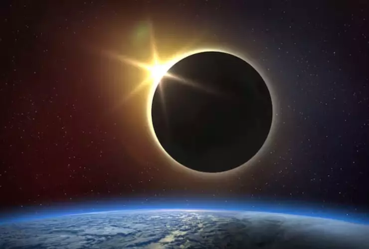 ¿Igual que en la Tierra? Así se vio el eclipse solar 2024 en el espacio