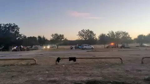 POLICIAS CAMPAMENTO HAITIANOS.jpeg