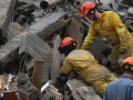 Edificio colapsa sobre vivienda habitada en Brasil