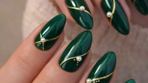 9 dise&ntilde;os de u&ntilde;as verde esmeralda que causar&aacute;n envidia a tus amigas porque son preciosas