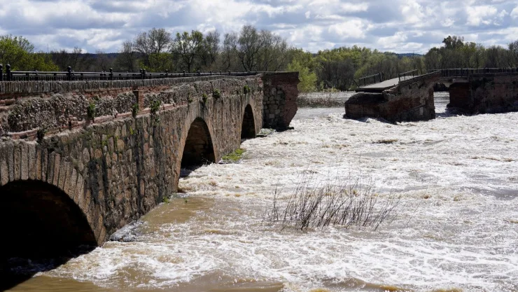 ¿Qué pasó con el puente viejo de Talavera de la Reina?