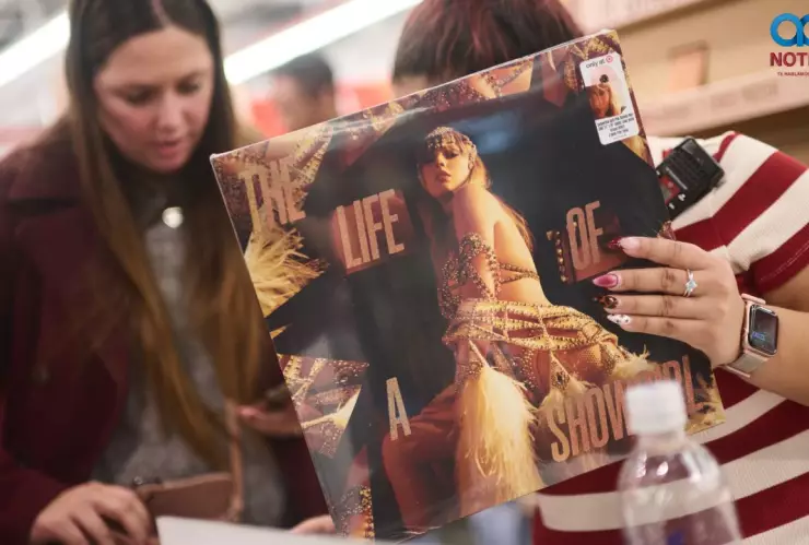 The life of a showgirl