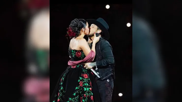 Christian Nodal envía fuerte mensaje luego de cantar con Ángela Aguilar.jpg