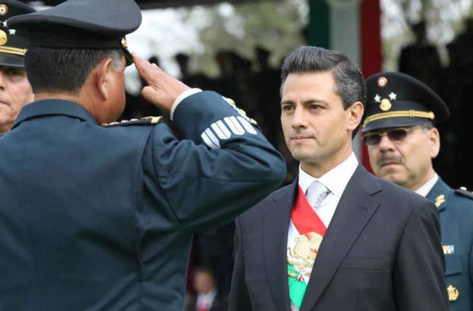 Peña Nieto, jefe supremo de las Fuerzas Armadas
