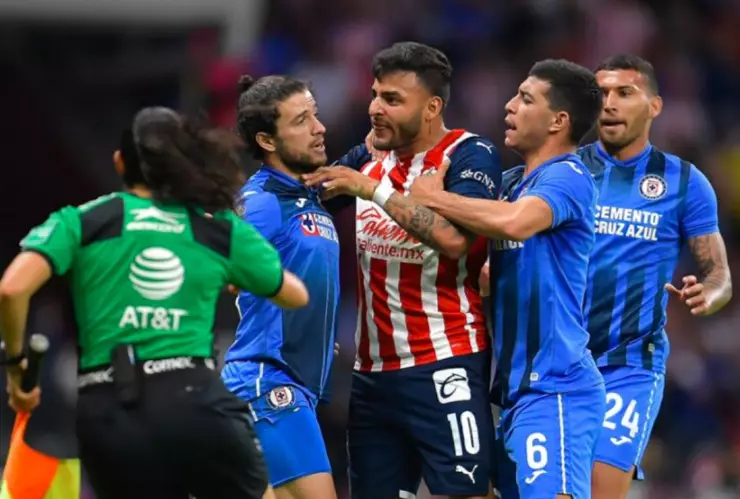 Chivas trollea a Cruz Azul por la verificación en Twitter