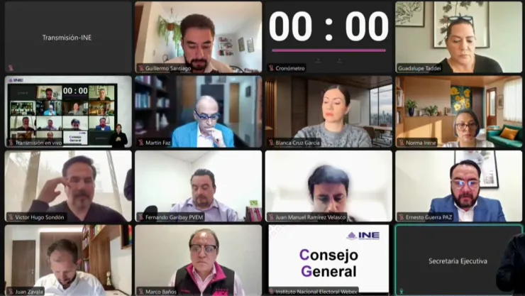 Partidos de oposición estallan contra la presidenta del INE.