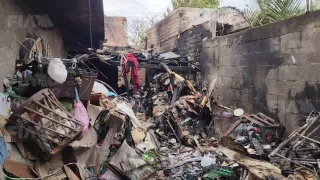 Ramón y su perro escaparon de un incendio en su casa, en Los Mochis