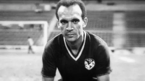 Zague es hijo del Lobo Solitario