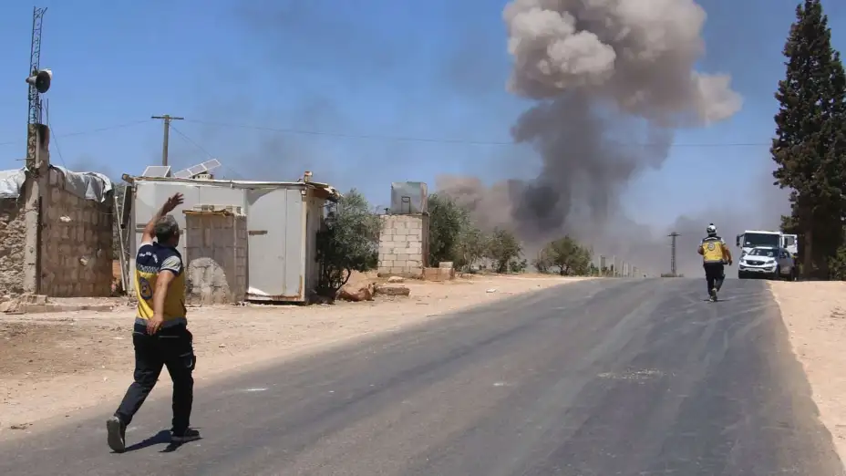 Explosión en en la aldea de Maarat Misrin, Siria.
