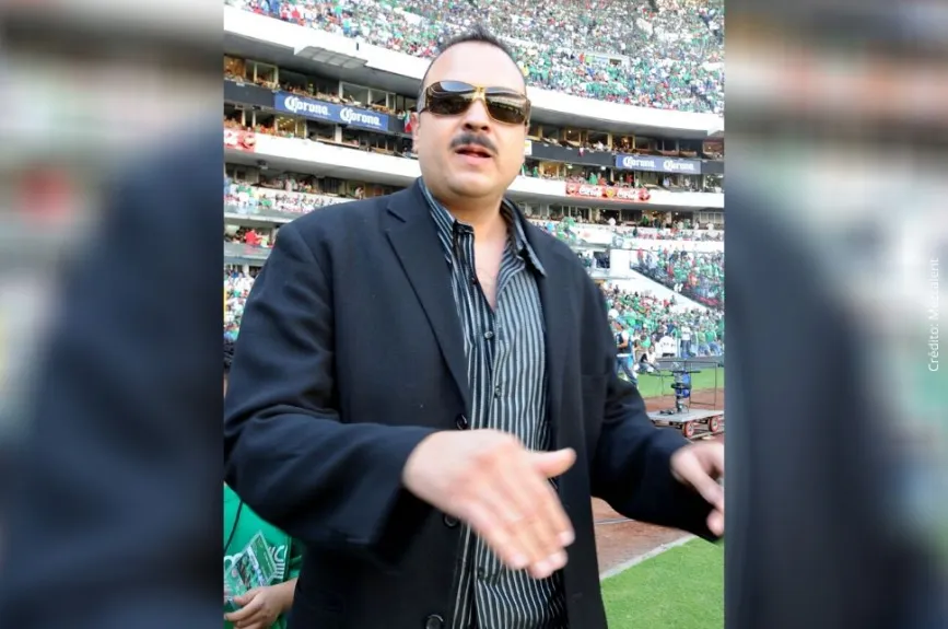 Pepe Aguilar en el estadio..jpg