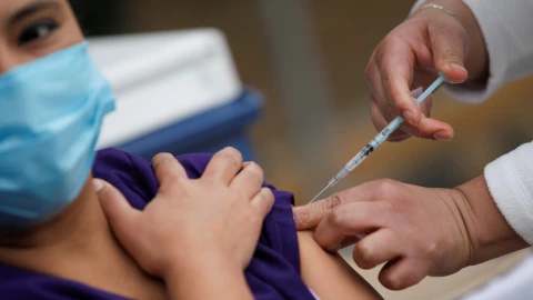 vacuna covdi 19 .jpg