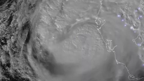 tornados por el huracán milton en florida.jpg