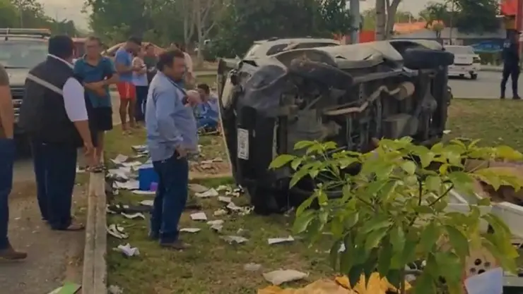 volcadura caucel sin heridos hoy merida