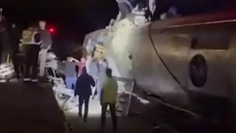 PORTADA descarrilamiento de trenes España.jpg