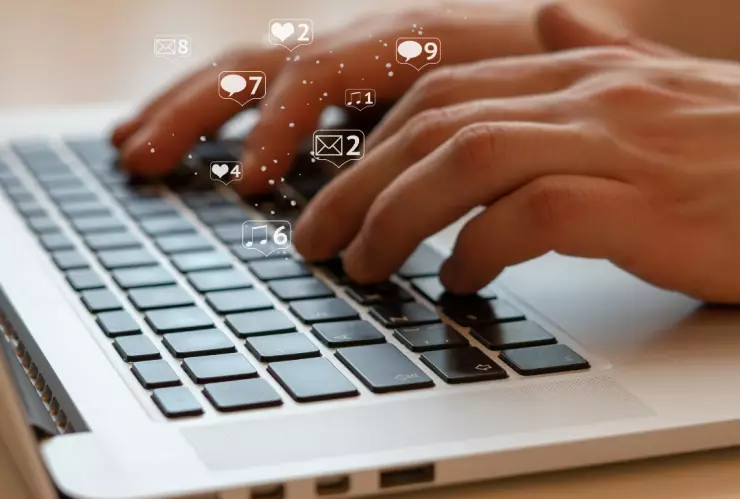 Así puedes leer los mensajes en WhatsApp Web sin abrir el chat