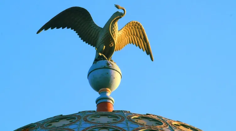 /arqueologia/aztecas-vieron-aguila-sobre-un-nopal-devorando-serpiente-historia