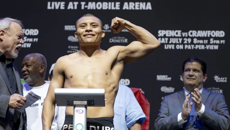 Isaac Pitbull Cruz Giovanni Cabrera pelea