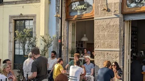 Suppli es uno de los locales recomendados por el autor en la avenida de CDMX