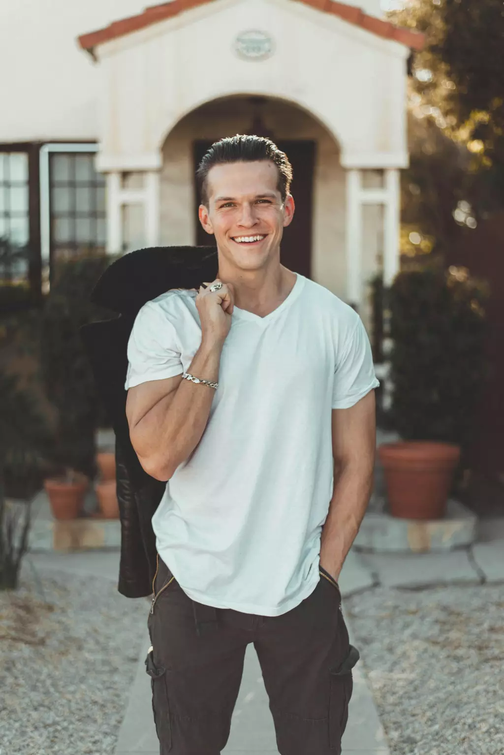 Joyería para hombre: formas de completar tu look