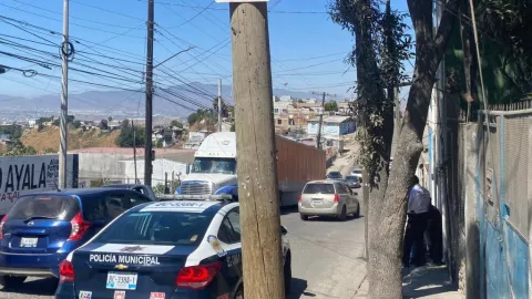 Familia es atropellada en la Sánchez Taboada