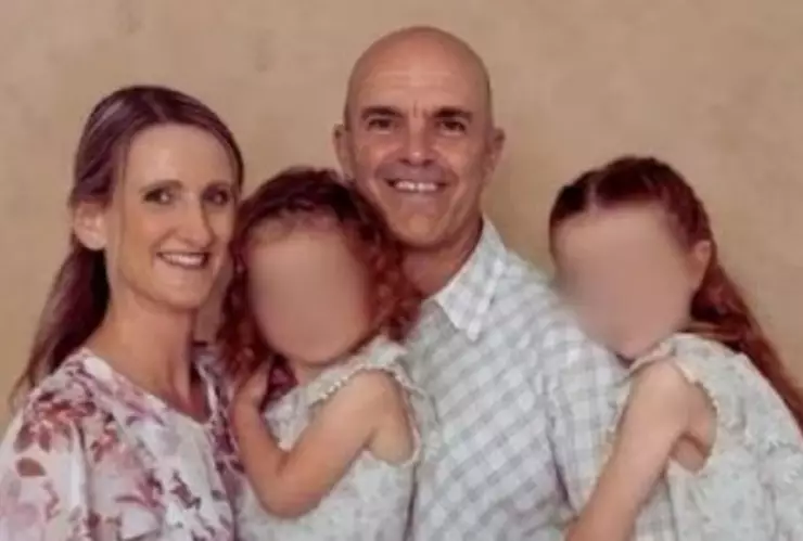 hermanas quedan huérfanas padres mueren cáncer dias de diferencia