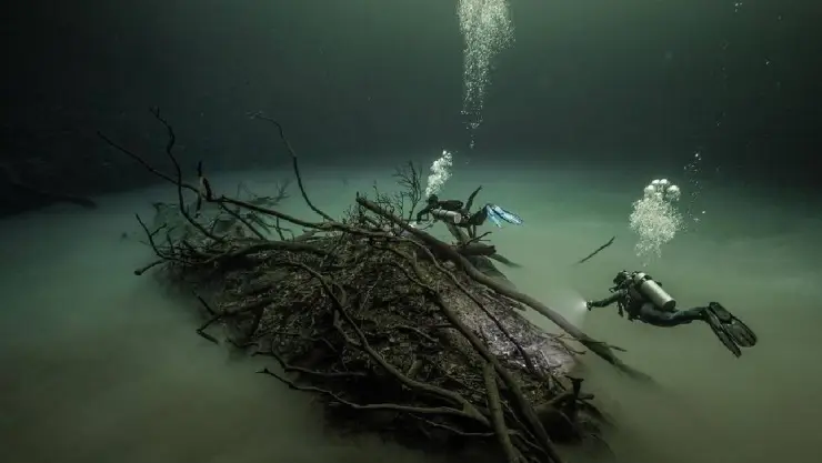 cenote angelita.jpg