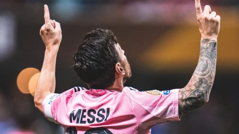 Ser fanático de Lionel Messi significa darle prioridad a la familia y ser humilde