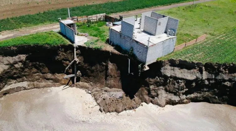 socavon-perimetro-gobernador.jpg