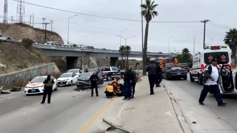 Accidente en carretera Tijuana-Rosarito a la altura del puente de Santa Fe hoy 16 de septiembre 2023