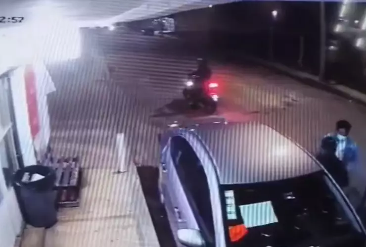 Robo de vehículo en Xonacatepec captado por cámaras de seguridad