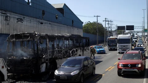 Soldados brasileños entran en barriadas de Río contra el narco