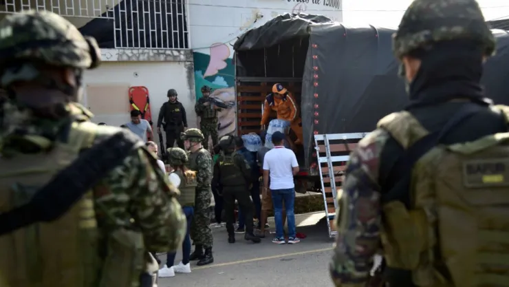 Conflicto entre ELN y las FARC deja 80 muertos y miles de desplazados