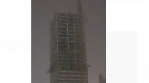 Edificio de Tijuana presenta daños en su fachada tras lluvias de hoy jueves 6 de marzo de 2025