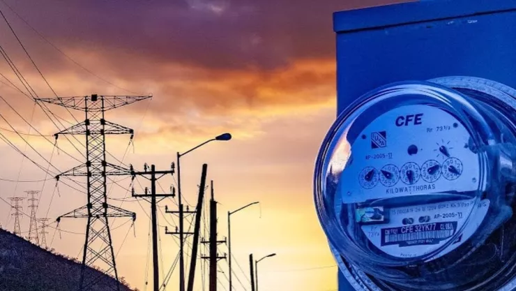 torres de luz y un medidor del lado derecho de la foto