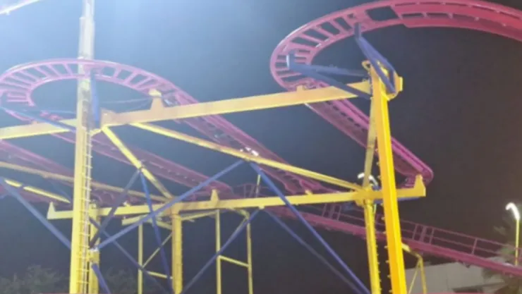 ¡ALERTA! Dos personas atrapadas en juego mecánico por falla técnica en Parque Los Valentinos