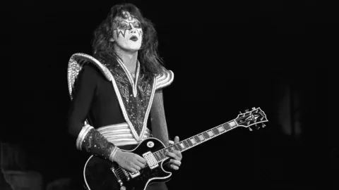 Ace Frehley, guitarrista de KISS.