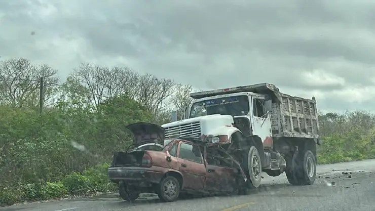¡Precaución! Se reporta un FUERTE accidente en la carretera Mérida-Tetiz
