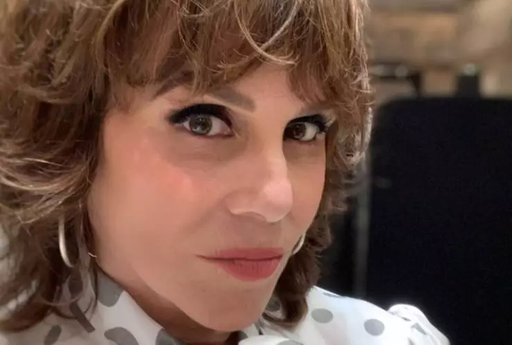 rebeca jones es hospitalizada de emergencia